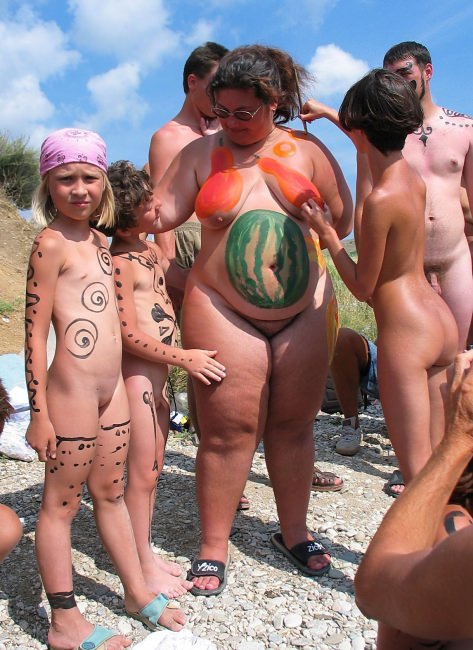 Zdjęcia rodzinny nudyzm na morze (set 18) | Photo family nudism on the sea [Kolekcja Naturyzm]