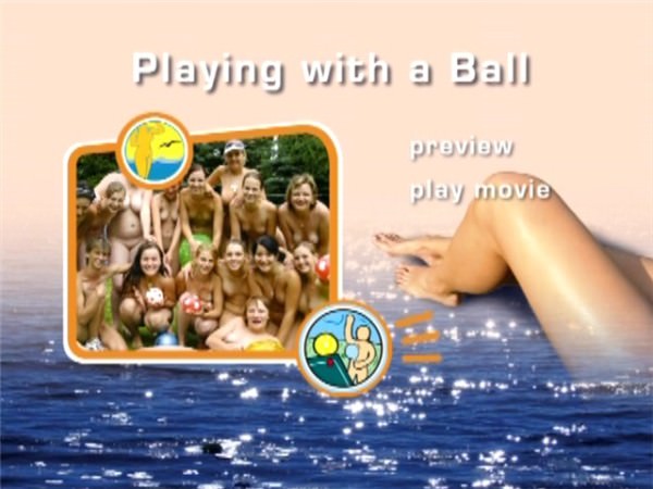 Playing with a ball - rodzinny nudyzm filmy DVD na łonie natury  | family nudism DVD video outdoors [Kolekcja Naturyzm]