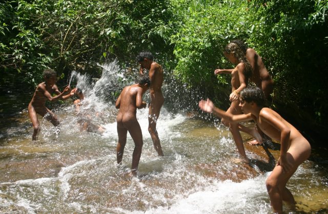 Zdjęcia nudystów młode brazylii w ośrodku (set 18) | Photo of young nudists of Brazil on the resort [Kolekcja Naturyzm]