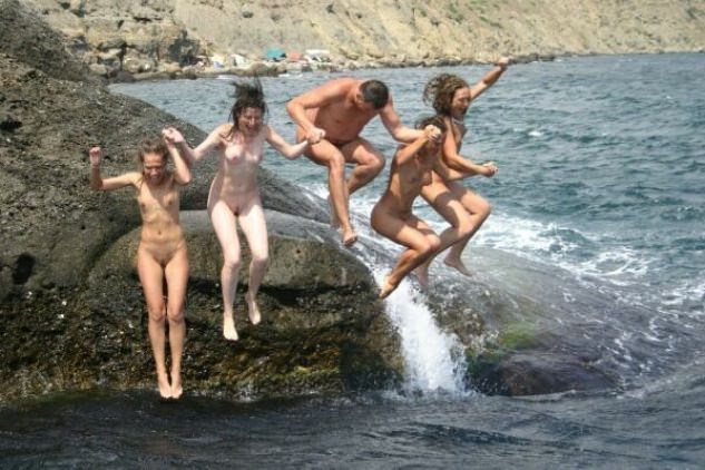 Zdjęcia młodych studentów nudystów morze (set 3) | Photo young students nudists at sea [Kolekcja Naturyzm]