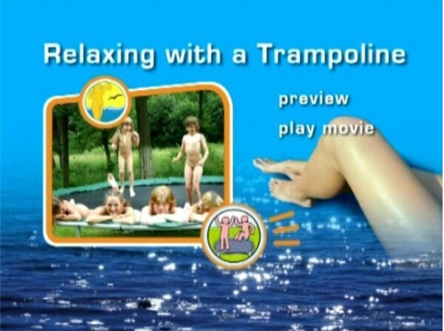 Relaxing with a trampoline - Rodzina nudyzm DVD wideo | Family nudism DVD video [Kolekcja Naturyzm]