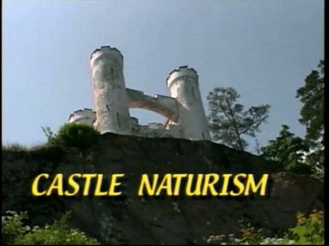 Castle Naturism - Nudyzm rodzinny film DVD na zewnątrz | DVD video family nudism outdoors [Kolekcja Naturyzm]